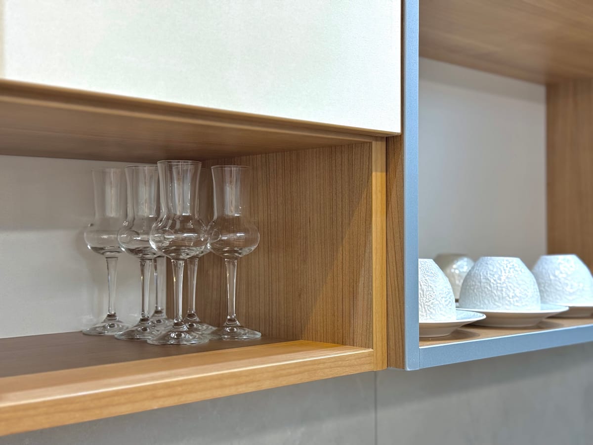 Glasses in the kitchen unit